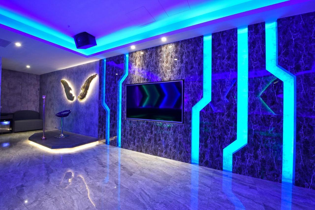 W3 Motel Luzhu Zewnętrze zdjęcie